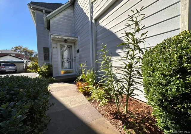 Photo 2 of Single family home for sale at 612 S 8th Avenue, Mount Vernon, NY 10550 | MLS# 1051878 | Listing updated on 2026-10-27