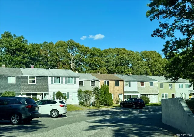 Photo 2 of Condo for sale at 136 Hl Crescent, Riverhead, NY 11933 | MLS# 1051882 | Listing updated on 2026-10-06