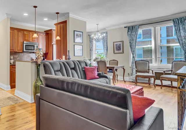 Photo 3 of Condo for sale at 111 7th Street #304, Garden City, NY 11530 | MLS# 1051886 | Listing updated on 2026-10-02