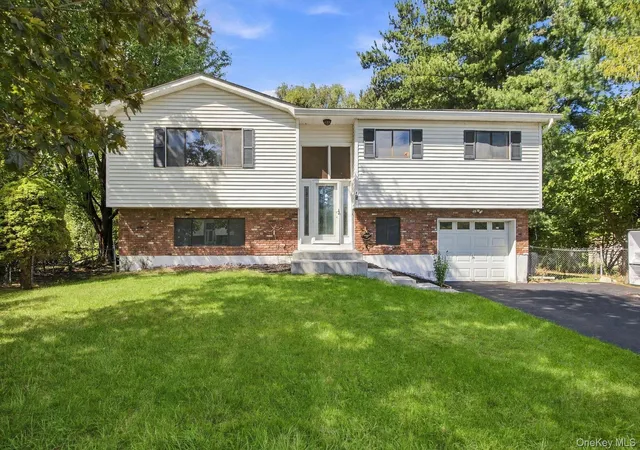 Photo 1 of Single family home for sale at 12 Westminister Dr, Middletown, NY 10940 | MLS# 1051888 | Listing updated on 2026-10-04