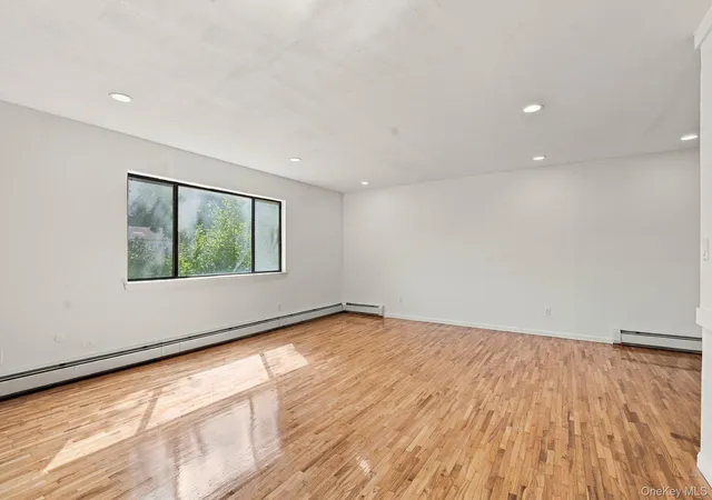 Photo 3 of Single family home for sale at 12 Westminister Dr, Middletown, NY 10940 | MLS# 1051888 | Listing updated on 2026-10-04