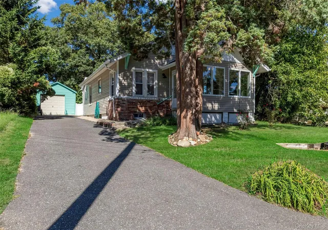 Photo 2 of Single family home for sale at 3 School St, Ronkonkoma, NY 11779 | MLS# 1051890 | Listing updated on 2026-09-19