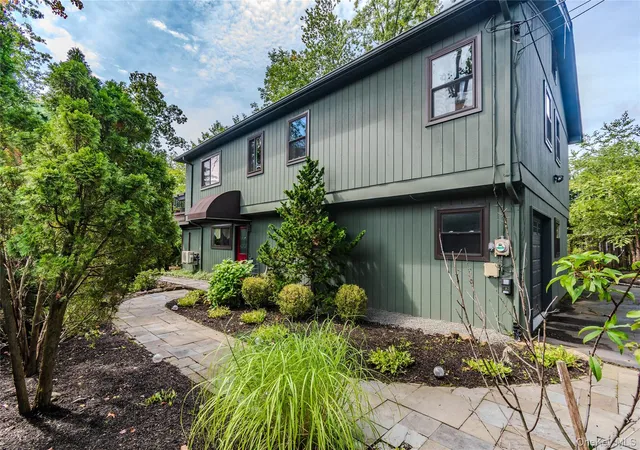 Photo 1 of Single family home for sale at 116 Lakewood Dr, Clarkstown, NY 10920 | MLS# 1051892 | Listing updated on 2026-09-18