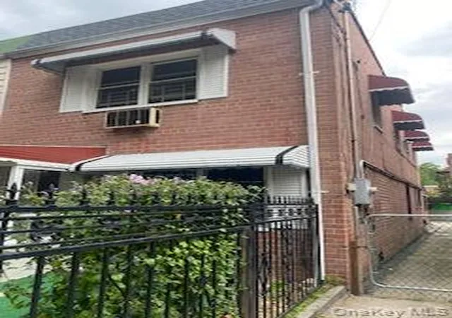 Photo 3 of Single family home for sale at 1181 E 223rd Street, New York, NY 10466 | MLS# 1051901 | Listing updated on 2026-10-01