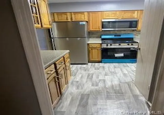 Photo 3 of Single family home for sale at 1181 E 223rd Street, New York, NY 10466 | MLS# 1051901 | Listing updated on 2026-10-01