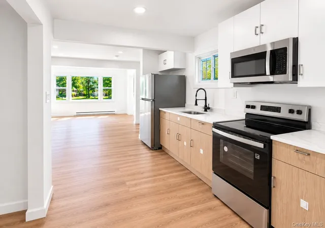 Photo 3 of Single family home for sale at 444 Avondale Dr, Brookhaven, NY 11967 | MLS# 1051903 | Listing updated on 2026-09-20