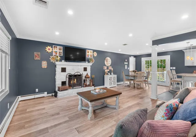 Photo 3 of Single family home for sale at 123 Hiawatha Dr, Islip, NY 11718 | MLS# 1051913 | Listing updated on 2026-09-18