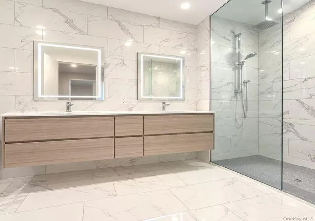 Photo 4 of Condo for sale at 131-01 40th Road #PH3D, New York, NY 11354 | MLS# 1051921 | Listing updated on 2026-09-17
