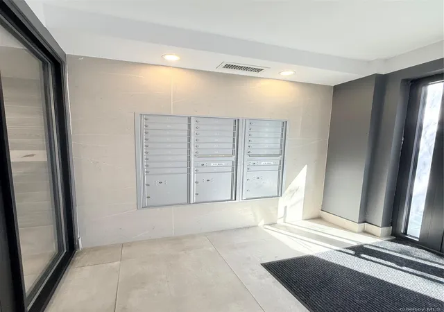 Photo 2 of Condo for sale at 15353 77th Avenue #3C, New York, NY 11367 | MLS# 1051932 | Listing updated on 2026-09-17