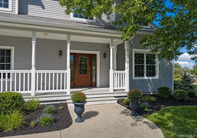 Photo 3 of Single family home for sale at 40 Sandra Ln, Monroe, NY 10950 | MLS# 1051940 | Listing updated on 2026-10-08