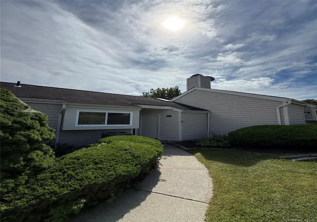 Photo 1 of Single family home for sale at 706 Eagles Ridge Rd, Southeast, NY 10509 | MLS# 1051953 | Listing updated on 2026-09-29