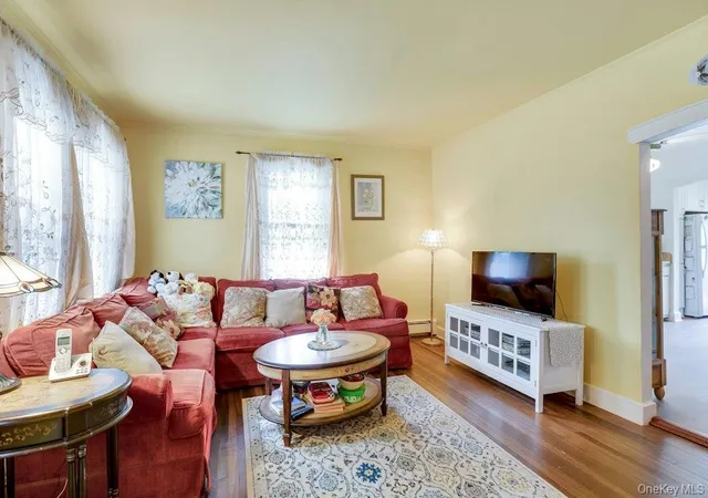 Photo 3 of Single family home for sale at 7 Eastover Rd, Islip, NY 11782 | MLS# 1051969 | Listing updated on 2026-10-03