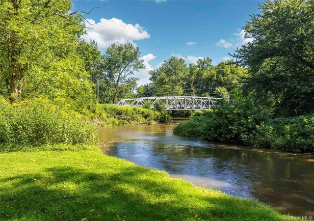 Photo 2 of Single family home for sale at 463 Mckinstry Rd, Gardiner, NY 12525 | MLS# 1051973 | Listing updated on 2026-09-25