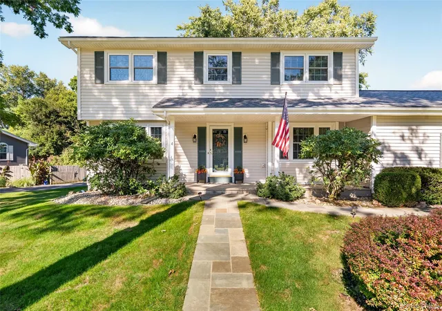 Photo 1 of Single family home for sale at 4 Wayne Dr, Poughkeepsie (town), NY 12601 | MLS# 1051987 | Listing updated on 2026-09-19