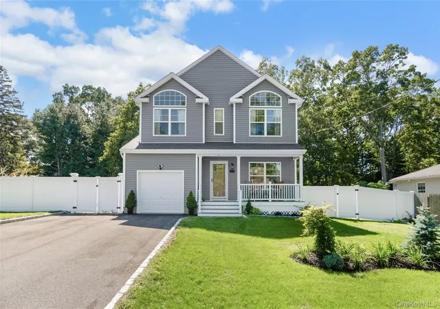 Photo 1 of Single family home for sale at 44 James St, Brookhaven, NY 11772 | MLS# 1051990 | Listing updated on 2026-10-06