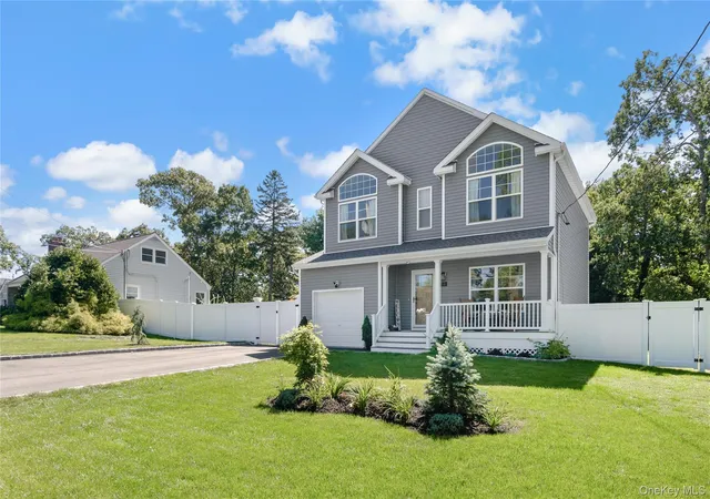Photo 2 of Single family home for sale at 44 James St, Brookhaven, NY 11772 | MLS# 1051990 | Listing updated on 2026-10-06