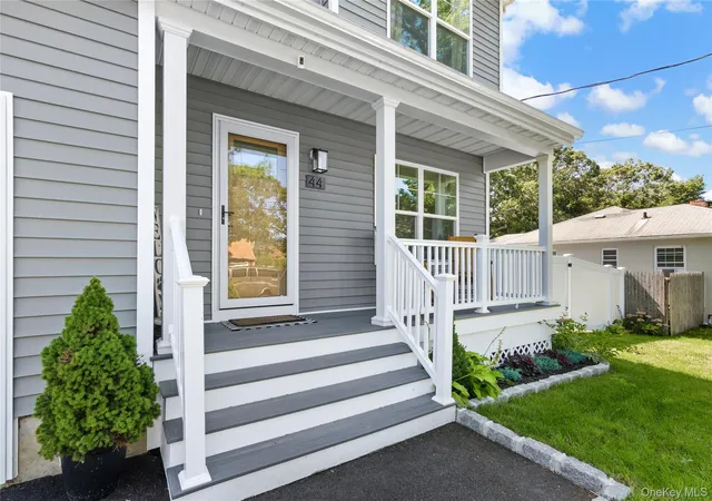 Photo 3 of Single family home for sale at 44 James St, Brookhaven, NY 11772 | MLS# 1051990 | Listing updated on 2026-10-06