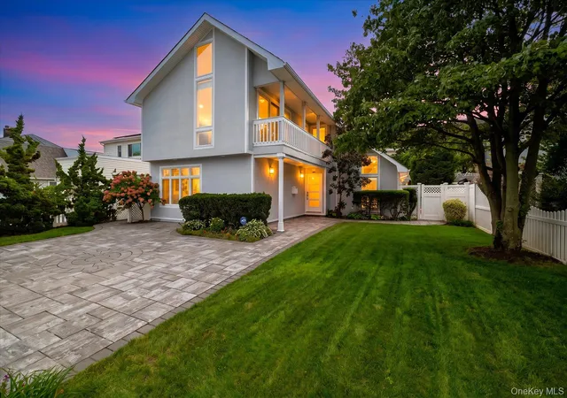 Photo 1 of Single family home for sale at 540 W Penn St, Long Beach, NY 11561 | MLS# 1051994 | Listing updated on 2026-09-23