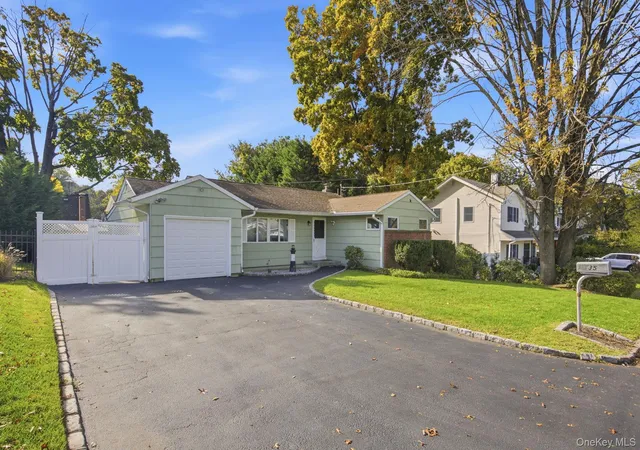 Photo 2 of Single family home for sale at 35 Sheridan St, Huntington, NY 11743 | MLS# 1051996 | Listing updated on 2026-10-26
