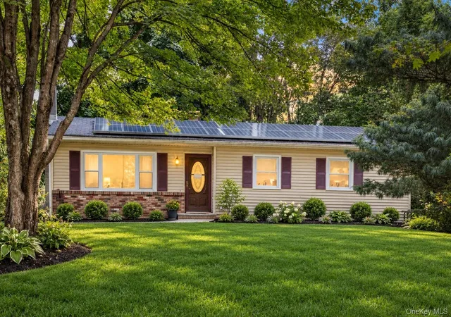 Single family home for sale at 21 Elizabeth Dr, East Fishkill, NY 12533 | MLS# 1052001