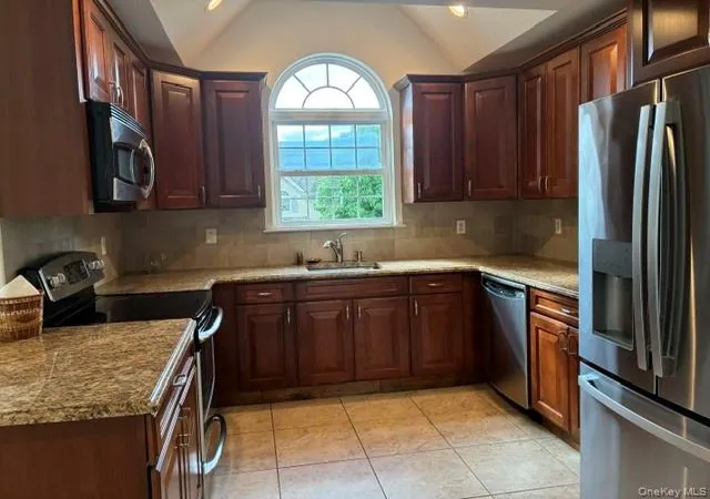 Photo 2 of Condo for sale at 154 Christine Dr, Huntington, NY 11746 | MLS# 1052021 | Listing updated on 2026-10-01
