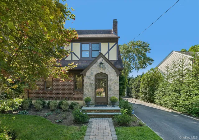 Single family home for sale at 206 Glenmore St, North Hempstead, NY 11596 | MLS# 1052028