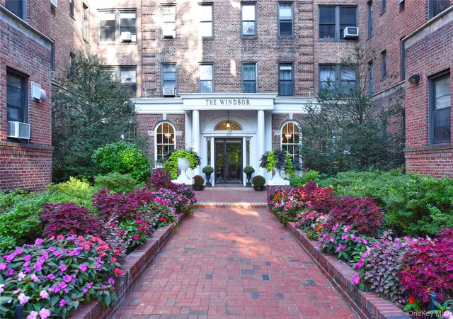 Photo 21 of Condo for sale at 21 Barstow Rd #2D, North Hempstead, NY 11021 | MLS# 1052043 | Listing updated on 2026-10-04