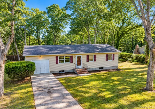 Photo 1 of Single family home for sale at 50 Fanning Blvd, Riverhead, NY 11901 | MLS# 1052051 | Listing updated on 2026-09-21