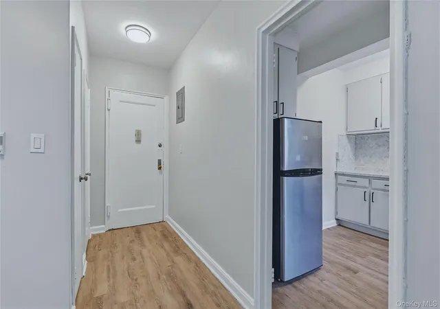 Photo 3 of Condo for sale at 230 Pelham Rd #4L, New Rochelle, NY 10805 | MLS# 1052073 | Listing updated on 2026-09-18