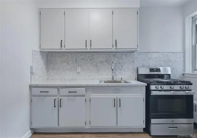 Listing Photo 4 - Condo for sale in building located at 230 Pelham Rd, New Rochelle, NY 10801 - Unit #4L