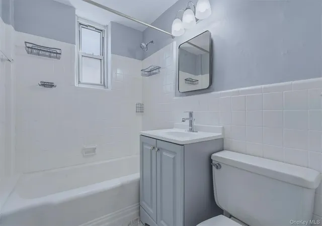 Listing Photo 5 - Condo for sale in building located at 230 Pelham Rd, New Rochelle, NY 10801 - Unit #4L