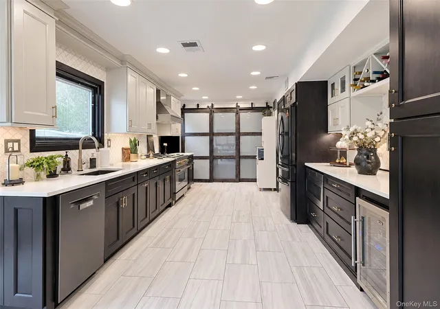 Photo 4 of Single family home for sale at 188 Glen Summer Rd, Islip, NY 11741 | MLS# 1052078 | Listing updated on 2026-09-26