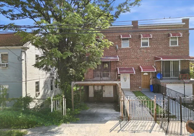 Photo 2 of Single family home for sale at 4814 Murdock Ave, New York, NY 10470 | MLS# 1052084 | Listing updated on 2026-09-20