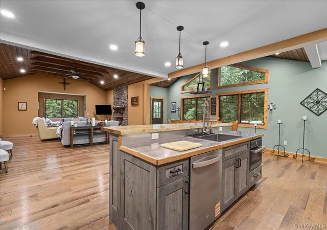 Photo 4 of Single family home for sale at 161 Crane Rd, Carmel, NY 10512 | MLS# 1052122 | Listing updated on 2026-09-29
