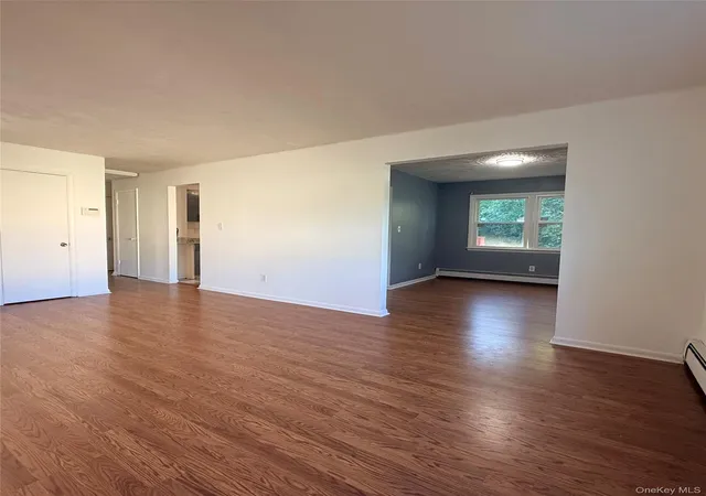 Photo 4 of Single family home for sale at 4 Westminster Dr, Middletown, NY 10940 | MLS# 1052153 | Listing updated on 2026-09-21