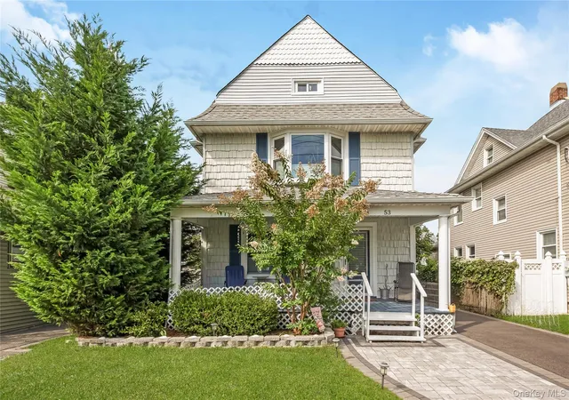 Photo 1 of Single family home for sale at 53 Thorne St, Brookhaven, NY 11772 | MLS# 1052163 | Listing updated on 2026-10-05