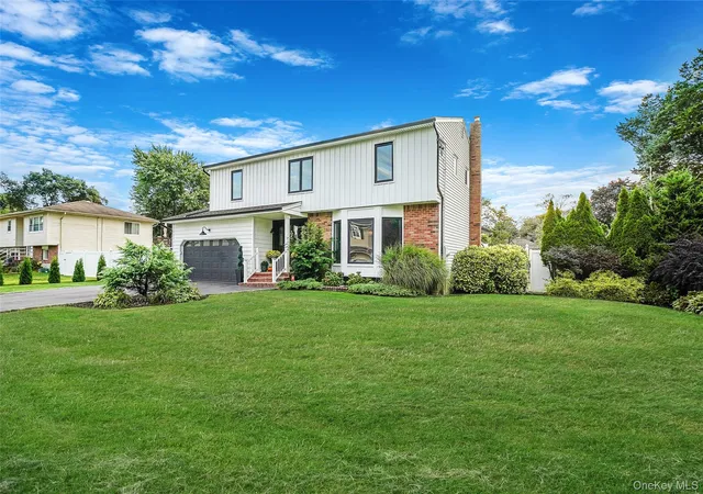 Single family home for sale at 11 Susan Ct, Babylon, NY 11729 | MLS# 1052173