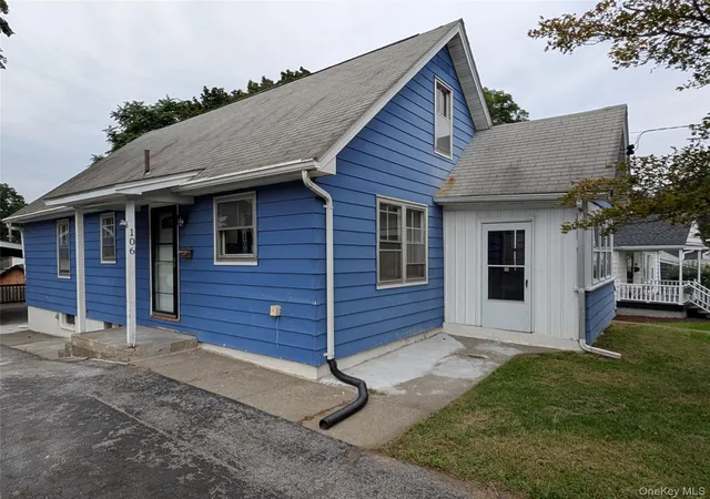 Photo 2 of Single family home for sale at 106 Depuyster Ave, Beacon, NY 12508 | MLS# 1052184 | Listing updated on 2026-09-28