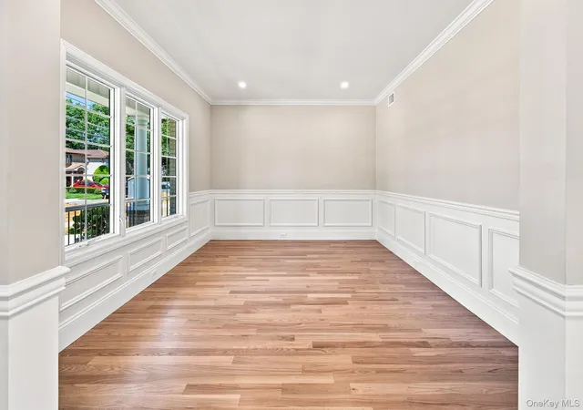 Photo 4 of Single family home for sale at 148 Latham Rd, North Hempstead, NY 11501 | MLS# 1052193 | Listing updated on 2026-10-03