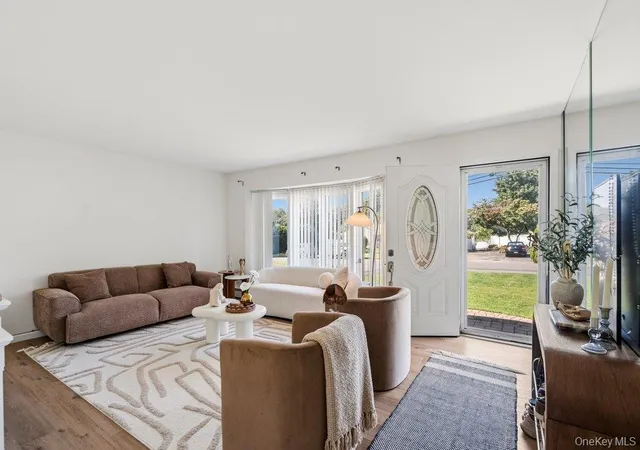 Photo 3 of Single family home for sale at 21 Seusing Blvd, Islip, NY 11779 | MLS# 1052197 | Listing updated on 2026-09-28