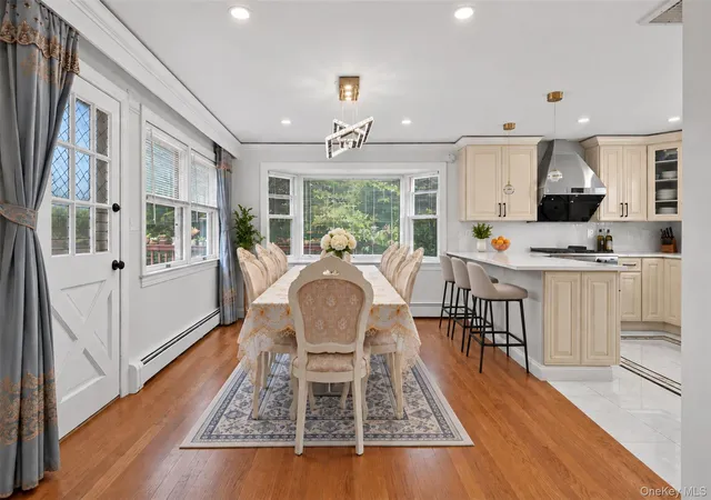Photo 4 of Single family home for sale at 31 Colony Ln, Oyster Bay, NY 11791 | MLS# 1052202 | Listing updated on 2026-09-27