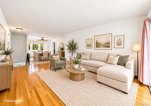 Listing Photo 4 - Condo for sale in building located at 3221 Wilshire Ln, Islip, NY 11769 - Unit #21E
