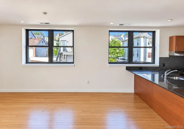 Listing Photo 4 - Condo for sale in building located at 73 Spring St, Ossining, NY 10562 - Unit #3D