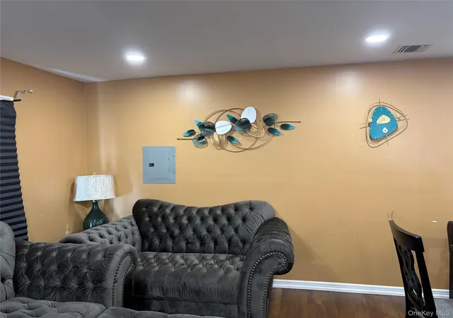 Photo 3 of Single family home for sale at 59 Williams Ave, Babylon, NY 11701 | MLS# 1052229 | Listing updated on 2026-09-18