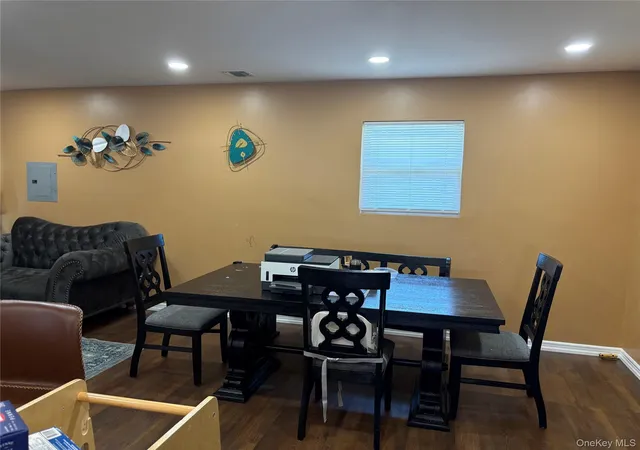 Photo 3 of Single family home for sale at 59 Williams Ave, Babylon, NY 11701 | MLS# 1052229 | Listing updated on 2026-09-18