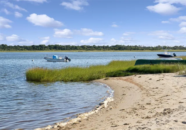 Photo 1 of Condo for sale at 53 Crassen Blvd #32 Harbor Rd., East Hampton, NY 11930 | MLS# 1052242 | Listing updated on 2026-09-19