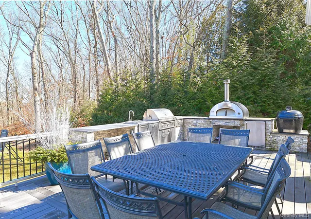 Photo 38 of Single family home for sale at 10 Yardley Dr, Huntington, NY 11746 | MLS# 1052249 | Listing updated on 2026-10-04
