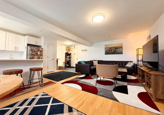 Photo 2 of Condo for sale at 1 Hawley Ter #5J, Yonkers, NY 10701 | MLS# 1052258 | Listing updated on 2026-09-18
