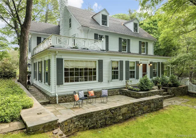 Photo 3 of Single family home for sale at 2125 Quaker Ridge Rd, Cortlandt, NY 10520 | MLS# 1052259 | Listing updated on 2026-10-21