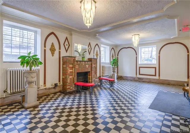 Photo 3 of Condo for sale at 40 E Birch St #Apt 4D, Mount Vernon, NY 10552 | MLS# 1052288 | Listing updated on 2026-09-22